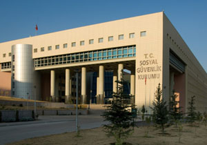 SGK emekli maaşlarından sürpriz prim kesebilir