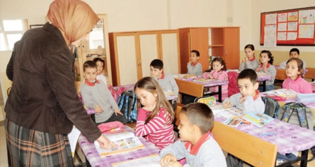 Başörtülü Memura Vize