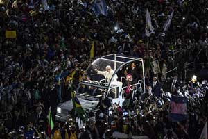 Papa Brezilya plajlarında...