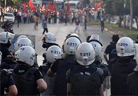 8 BİN POLİSE 4 MAAŞ İKRAMİYE