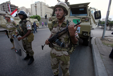 MISIR ORDUSU KATLİAMA BAŞLADI