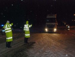 Bolu Dağı'nda Zincirsiz Araçların Geçişine İzin Verilmiyor!!