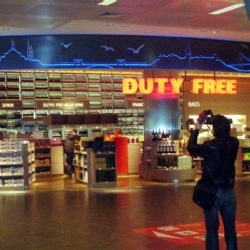 Emniyet Amiri ve Polislere  Gözaltı