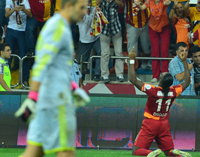 SÜPER KUPA GALATASARAY'IN
