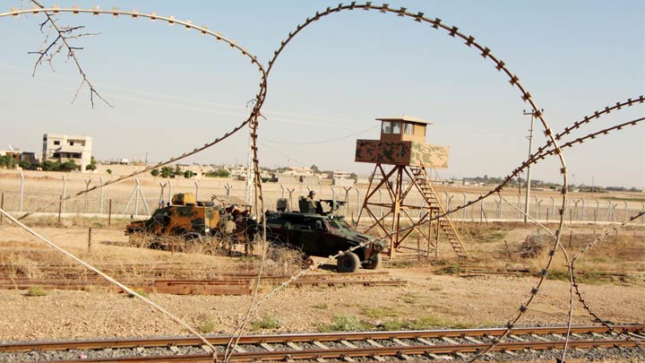 Mermi Yine Sınırı Geçti!..