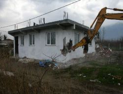 Gürsu'da 17 Kaçak Bina Yıkıldı!