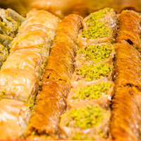 Fıstık karaborsada, baklavacı isyanda..