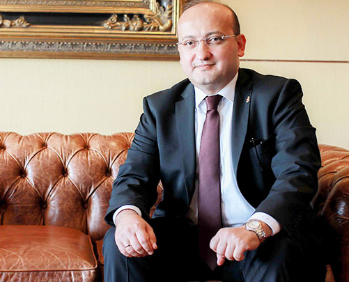 "AK Parti hiçbir cemaatle çatışmaz!"