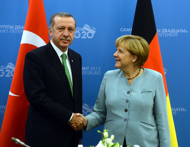 Başbakan Erdoğan Merkel'le buluşacak