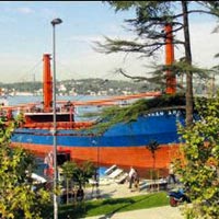 Boğazda faciaya ramak kaldı