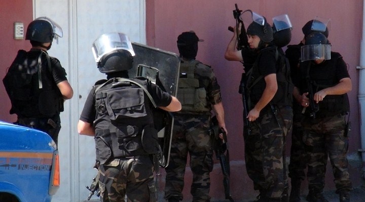Diyarbakır'da şafak operasyonu