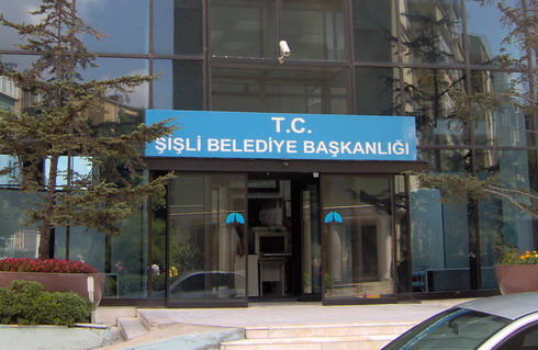 Şişli Belediyesi'ne silahlı saldırı