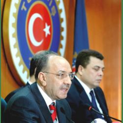 Türk-İş'ten Erdoğan'a Mesaj