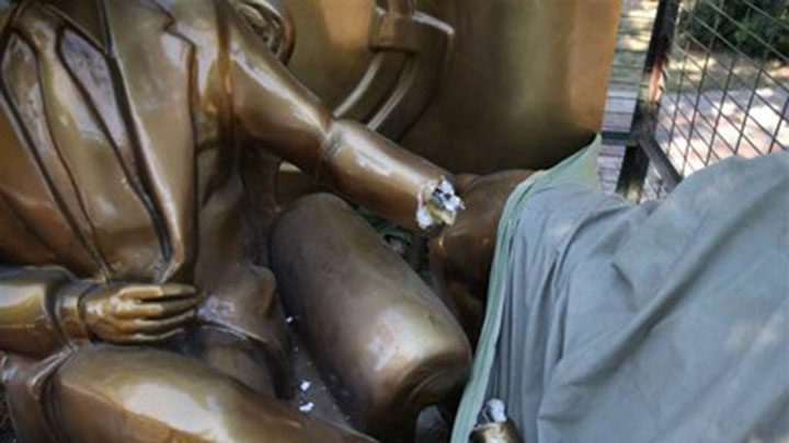 Aysal zannedip kolunu kırdılar