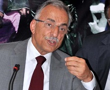 Karayalçın'dan paket tepkisi