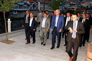 Kurtulmuş'un korumaları kaza yaptı