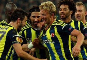 FENERBAHÇE'DE YAPRAK DÖKÜMÜ