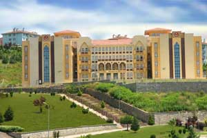 Kamu binalarını yeniden inşa ediyor