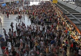 TATİL İÇİN KAÇ KİŞİ UÇTU?