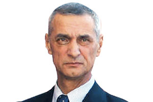 Engin Alan'a ANNE İZNİ