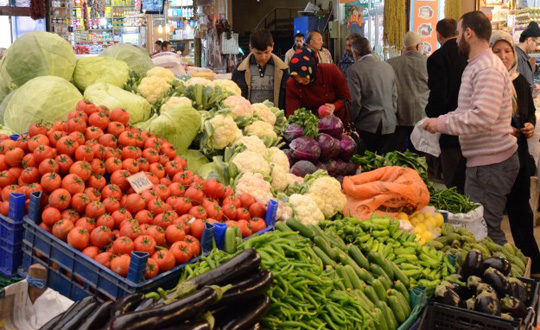 Domates ve biber fiyatları yüzde 40 arttı