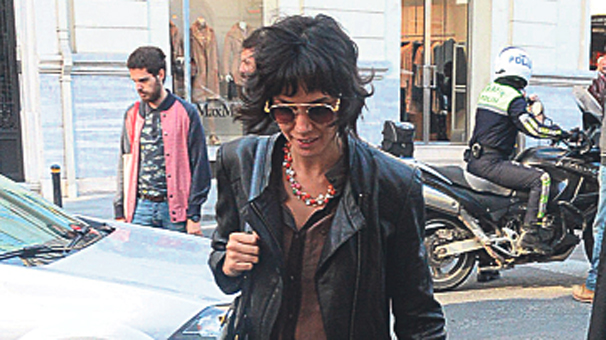 Yılmaz'ın Eşinden Beklenmedik İş