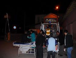 İran Plakalı Yolcu Otobüsü Park Halindeki Tır'a Çarptı: 2 Ölü, 18 Yaralı