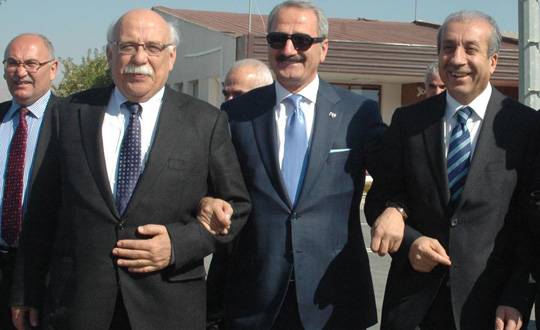 Bakanlardan samimi poz