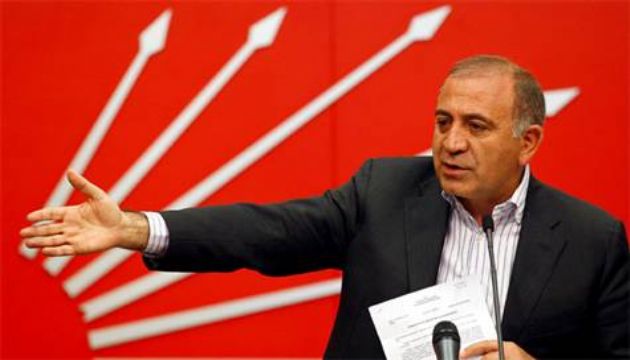 CHP’de Danışmanlık Kavgası