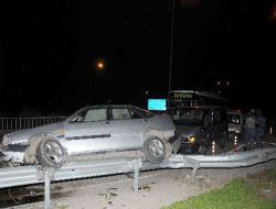 Askeri Araca Çarptı, Otomobili Bırakıp Kaçtı