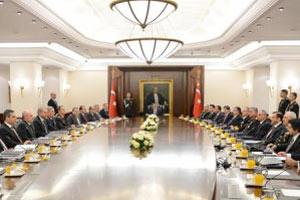 Yılın son MGK'sı, kabine değişince 3 farkla toplandı