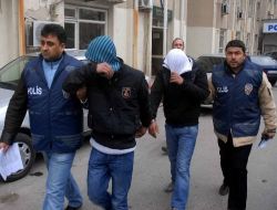 Aralarında Lise Öğrencilerinin De Bulunduğu Kar Maskeli Gaspçılar Yakalandı