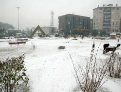 Kırşehirliler Güne Karla Uyandı