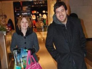 Ayrıldığını Twitter'dan Duyurdu