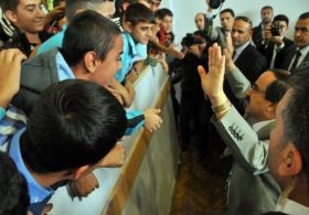 ÇOCUKLARIN VALİ İLGİSİ