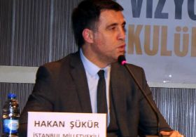 Hakan Şükür'e Sürpriz Teklif