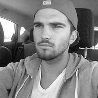 Sahada kalbine yenik düştü