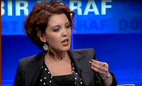 Nagehan Alçı boş salonda protesto edildi