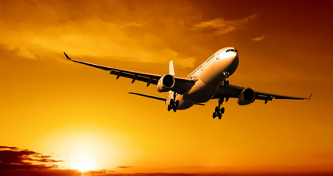 İki uçak acil iniş yaptı