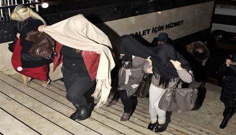 WhatsApp'ta 'fuhuş pazarlığı' iddiası