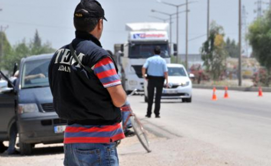 Emniyet'ten bomba yüklü araç alarmı