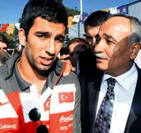 BABASININ HAYALİNİ GERÇEKLEŞTİRDİ