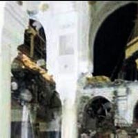 Kâbe'deki çökme korkuttu!