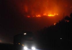 Küçükçekmece'de yangın: 1 ölü