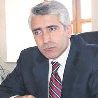 AK Parti'nin Diyarbakır adayı Galip Ensarioğlu