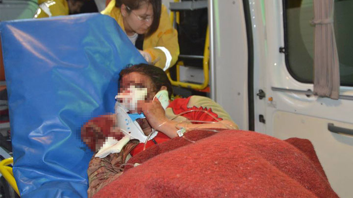 Öğretmeni dövüp, yol kenarına attılar..