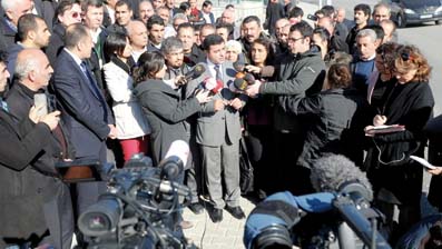 KCK basın davası: Bir tahliye