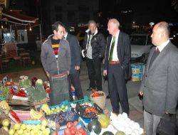 Karşıyaka Belediyesi Ekipleri Gece De Denetim Yapıyor