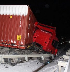 Osmaneli'nde zincirleme kaza