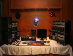 Hırsızı, 'yengeme, Dayıma Söyle Evi Temizlesinler' Notu Yakalattı